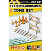 E35007 Hero Hobby kits Traffic Barricades & Cone Set 1/35