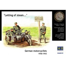 MB3539 Master Box Фигуры Немецкие мотоциклисты 40-43гг., 1/35