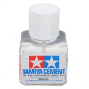 87003 Tamiya Клей с кисточкой (Cement), 40 мл.